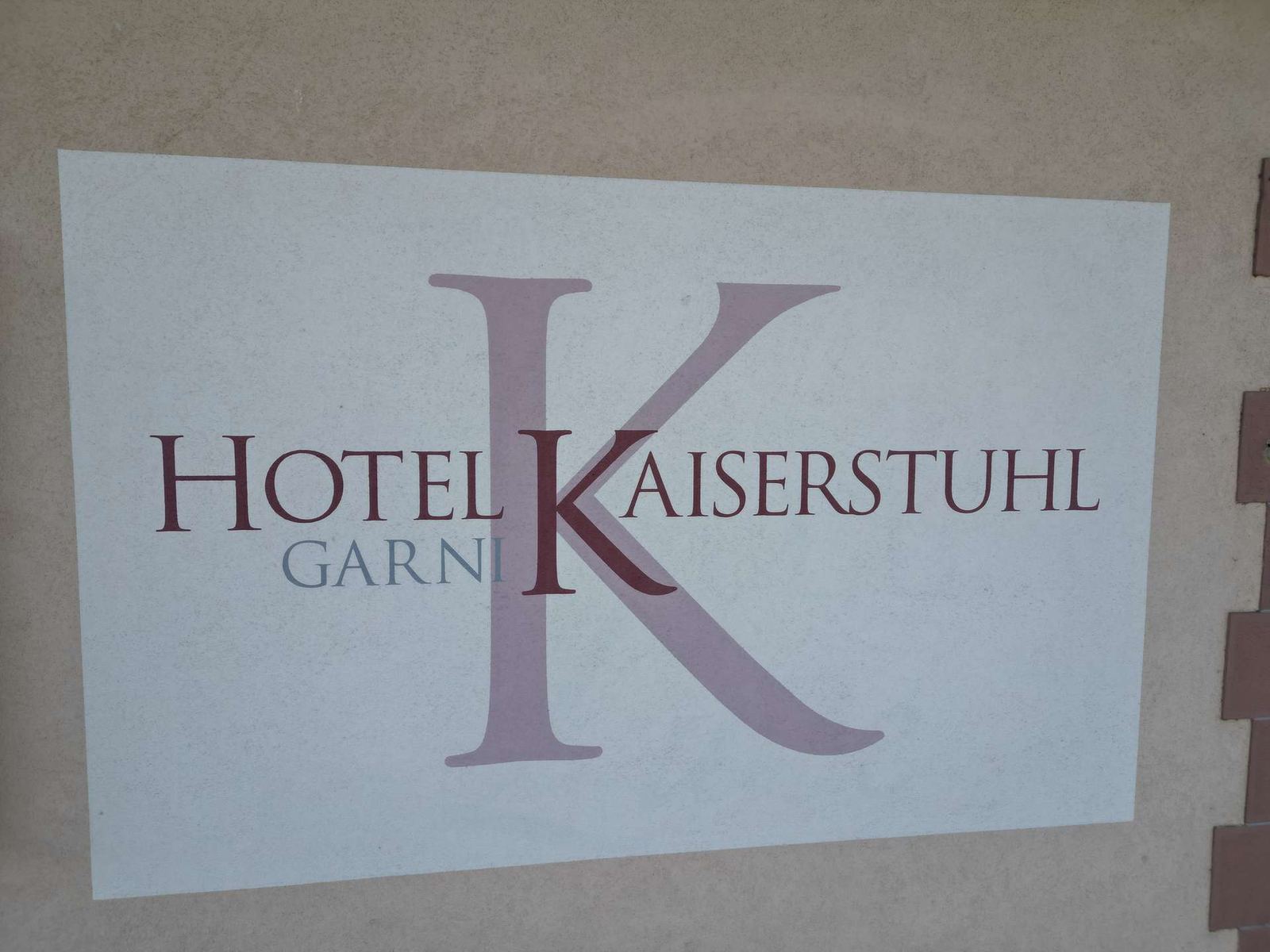 Foto 2: Hotel Garni mit Geschichte, Einzigartige Chance am Kaiserstu