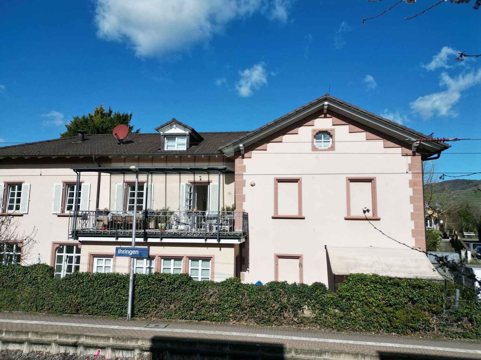 Foto 3: Hotel Garni mit Geschichte, Einzigartige Chance am Kaiserstu
