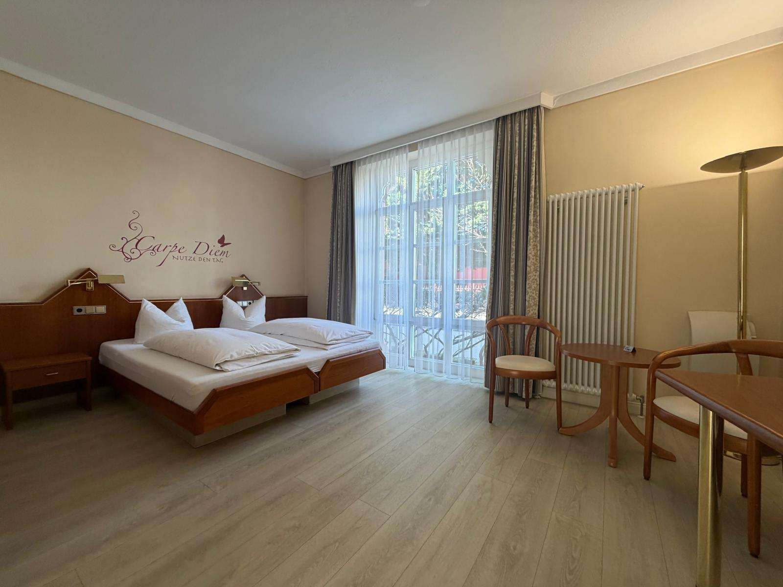 Foto 29: Hotel Garni mit Geschichte, Einzigartige Chance am Kaiserstu