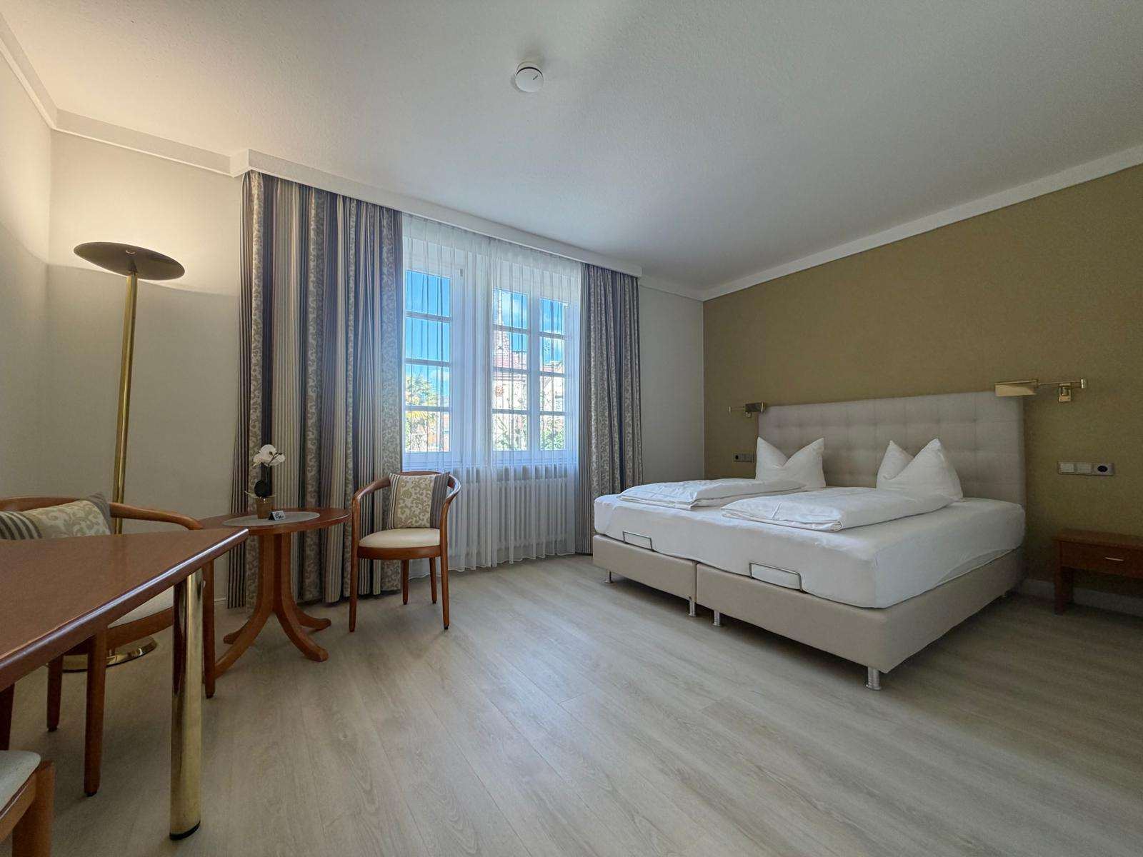 Foto 41: Hotel Garni mit Geschichte, Einzigartige Chance am Kaiserstu