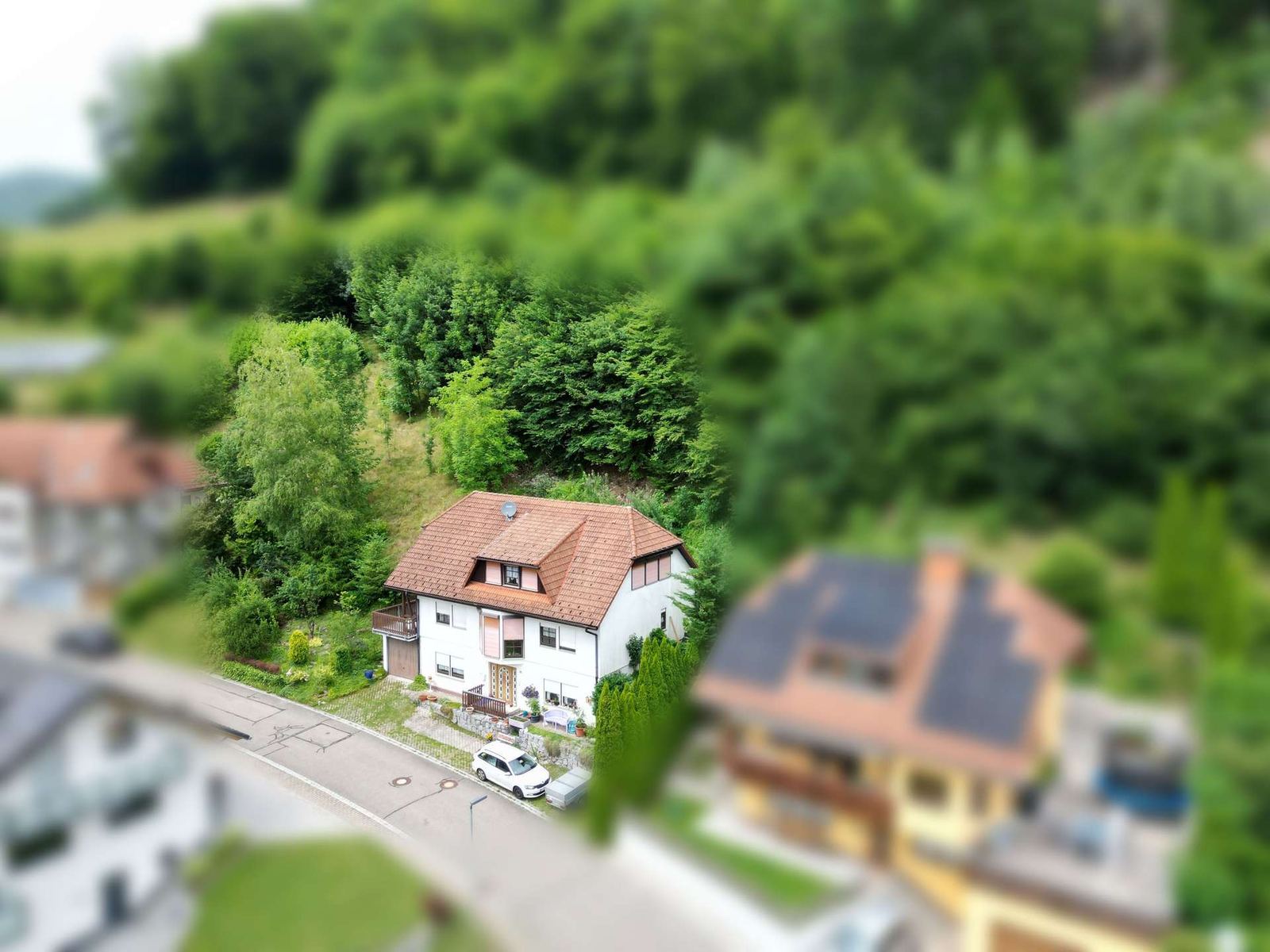 Foto 4: Einfamilienhaus in bester Lage von Aitern, solide Kapitalanl