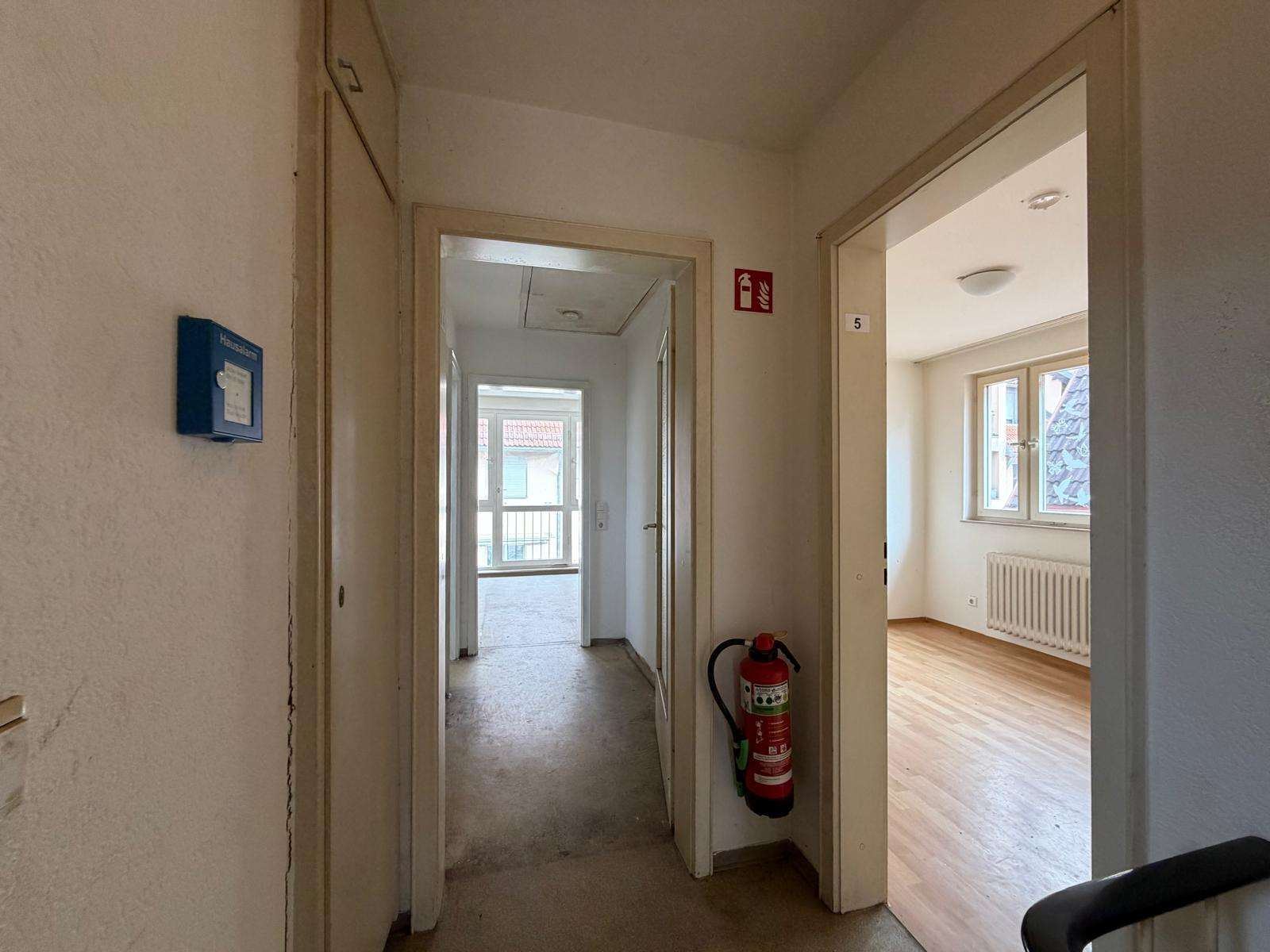 Foto 15: Renovierungsobjekt in Bestlage, freistehendes Haus zum attra