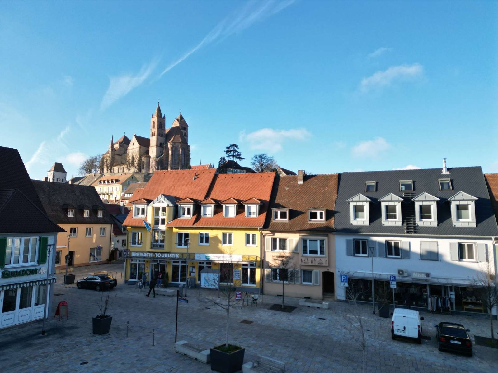 Haus in 79206 Breisach am Rhein: Altstadtjuwel am Breisacher Marktplatz mit Münsterblick und Garten