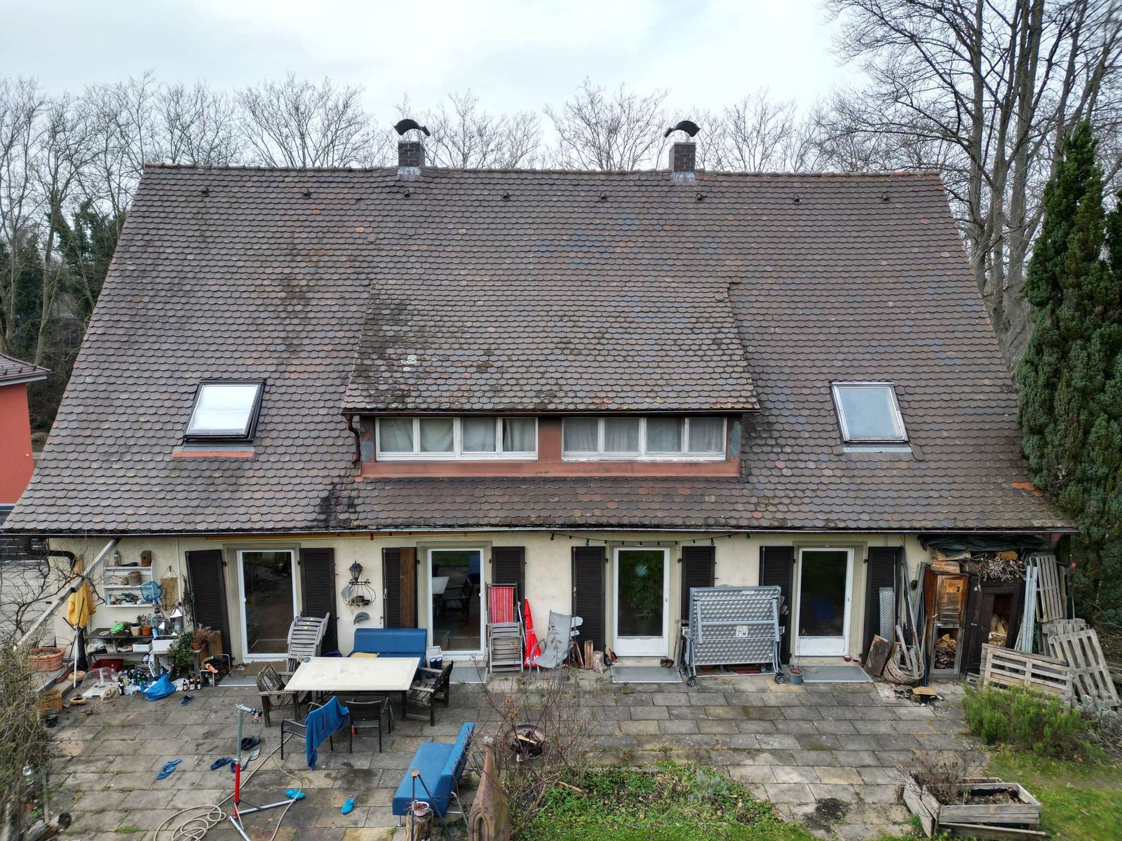 Foto 2: Attraktiver Einstieg in Freiburgs Bestlage: Wohnhaus mit Erb