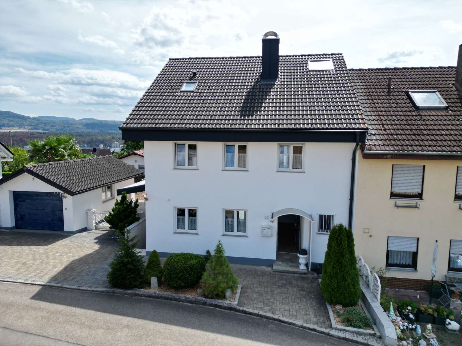 Foto 5: TOP-LAGE & SOFORT FREI! Großzügiges Wohnglück mit traumhafte