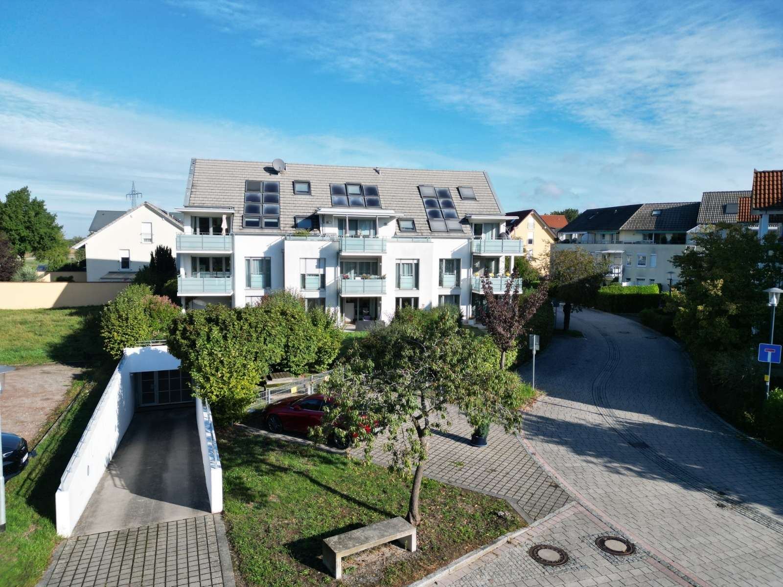 Foto 2: Schlüssel rein & glücklich sein! Hochwertige Gartenwohnung z