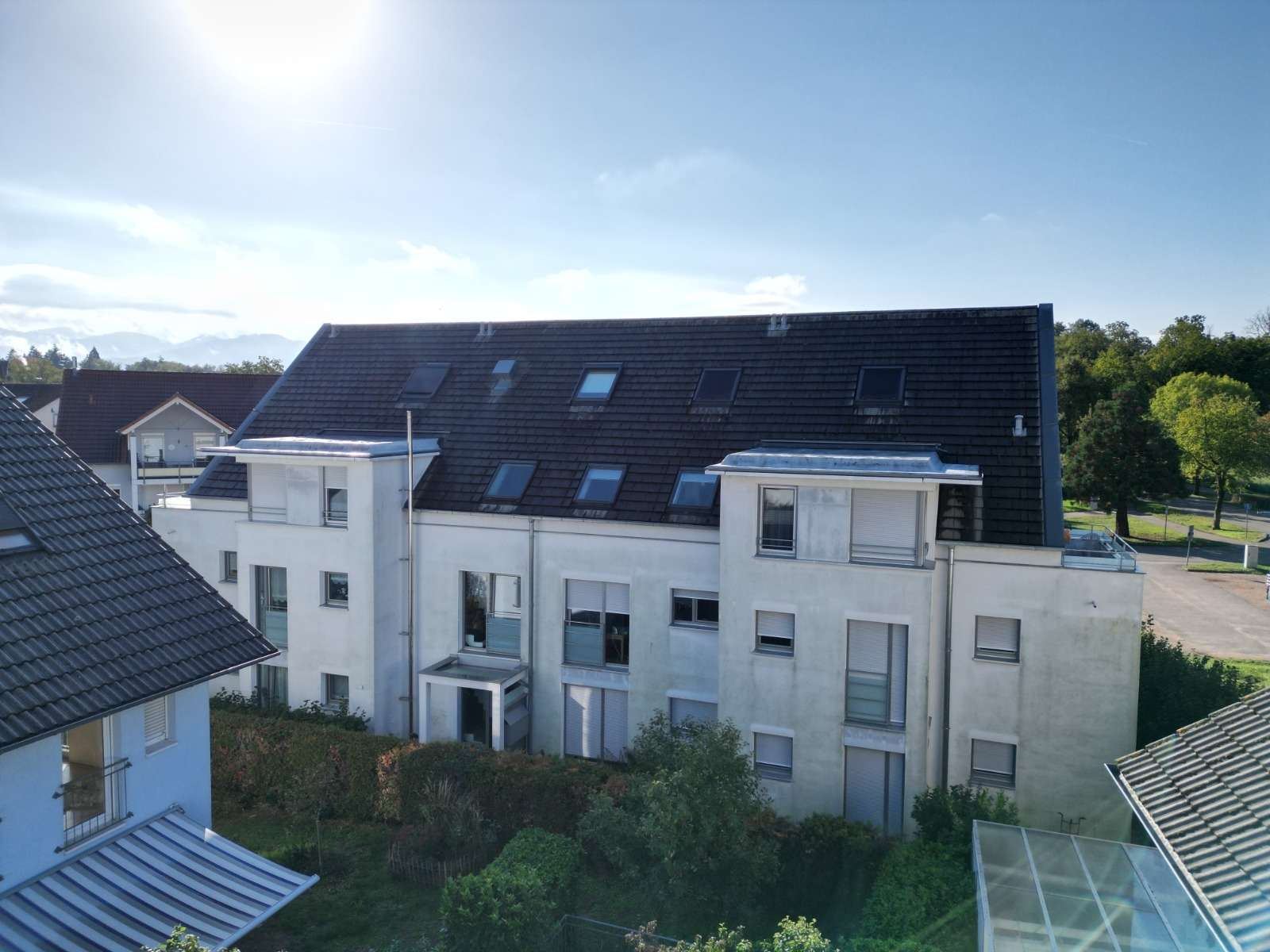 Foto 3: Schlüssel rein & glücklich sein! Hochwertige Gartenwohnung z