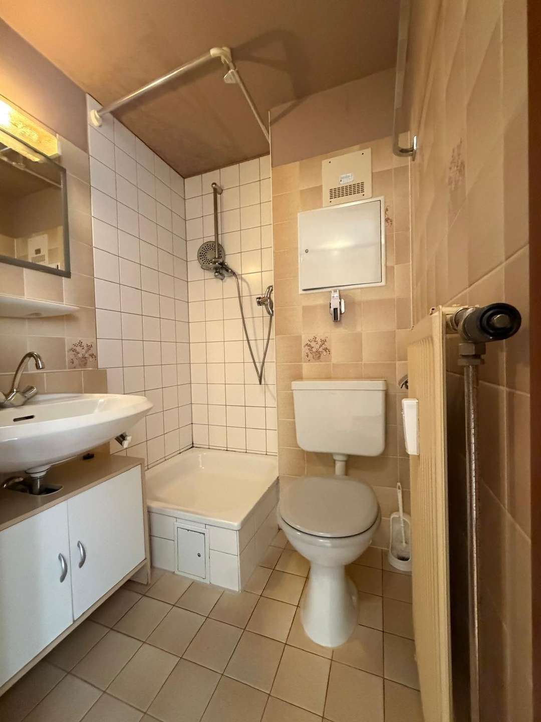 Foto 6: DENZLINGEN Ideal für Eigennutzer und Kapitalanleger, Sofort 