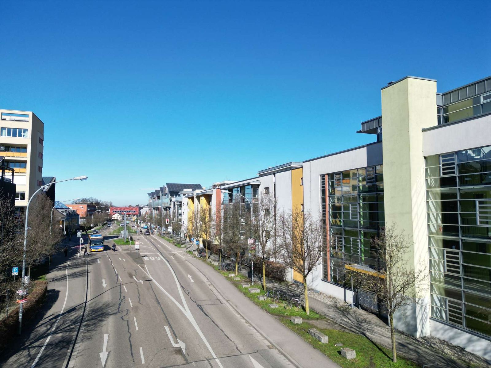 Foto 3: Freiburg-Süd: Außergewöhnliche 2-Zimmer-Wohnung mit großzügi
