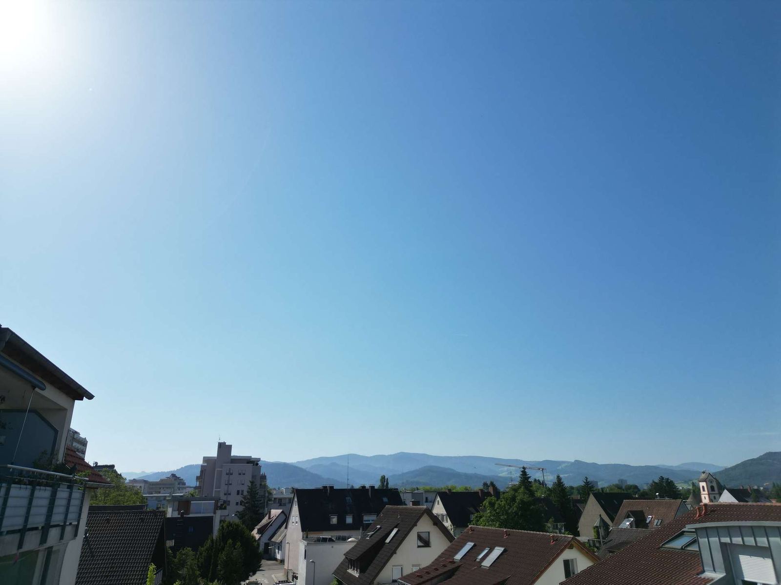 Foto 12: Lichtdurchflutete Maisonettewohnung mit Balkon und idealer R