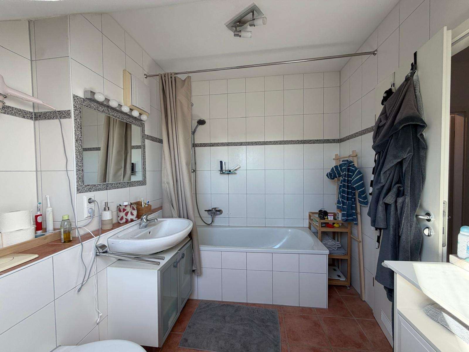 Foto 15: Lichtdurchflutete Maisonettewohnung mit Balkon und idealer R