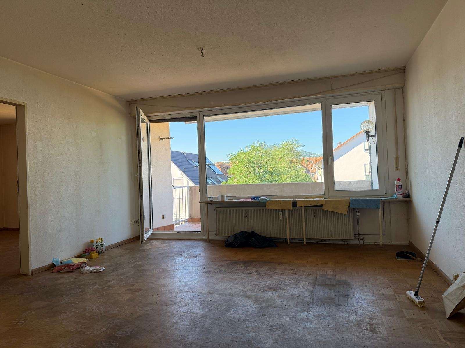 Foto 8: Sofort bezugsfreie 2-Zimmer-Wohnung mit Süd-Balkon, TG-Stell