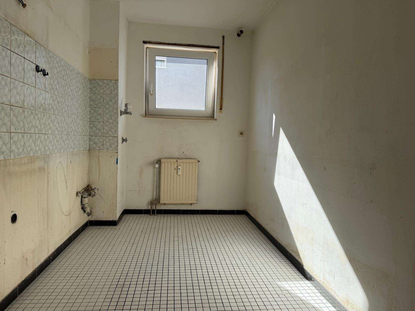 Foto 9: Sofort bezugsfreie 2-Zimmer-Wohnung mit Süd-Balkon, TG-Stell