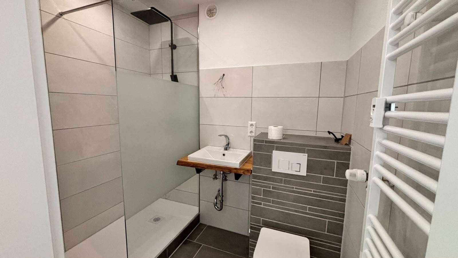 Foto 16: GUNDELFINGEN, FRISCH RENOVIERT & SOFORTBEZUG! 2 Zi. mit XXL-