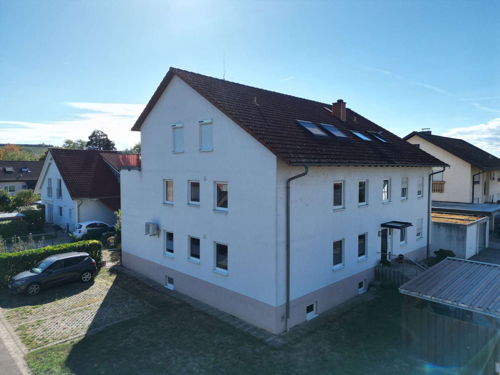 Foto 4: Sonne satt & sofort einziehen, 4 Zimmer mit großem Balkon!