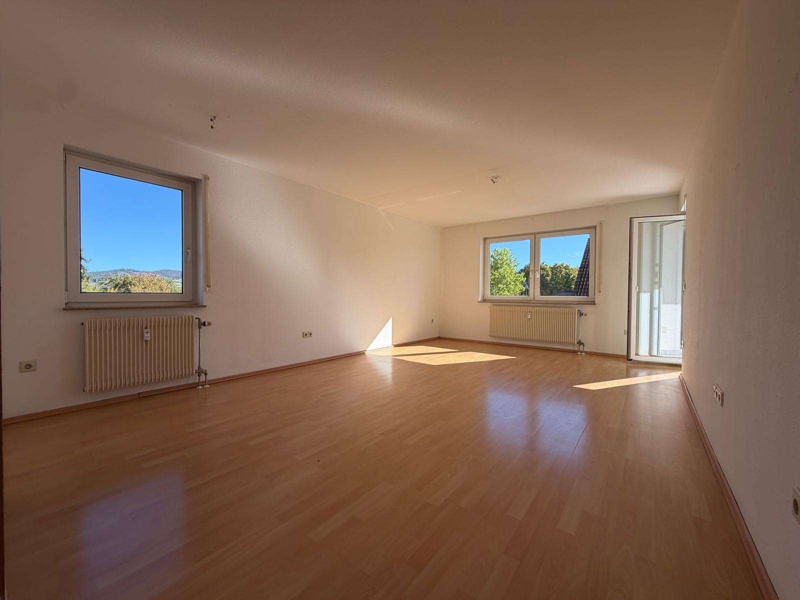 Foto 11: Sonne satt & sofort einziehen, 4 Zimmer mit großem Balkon!