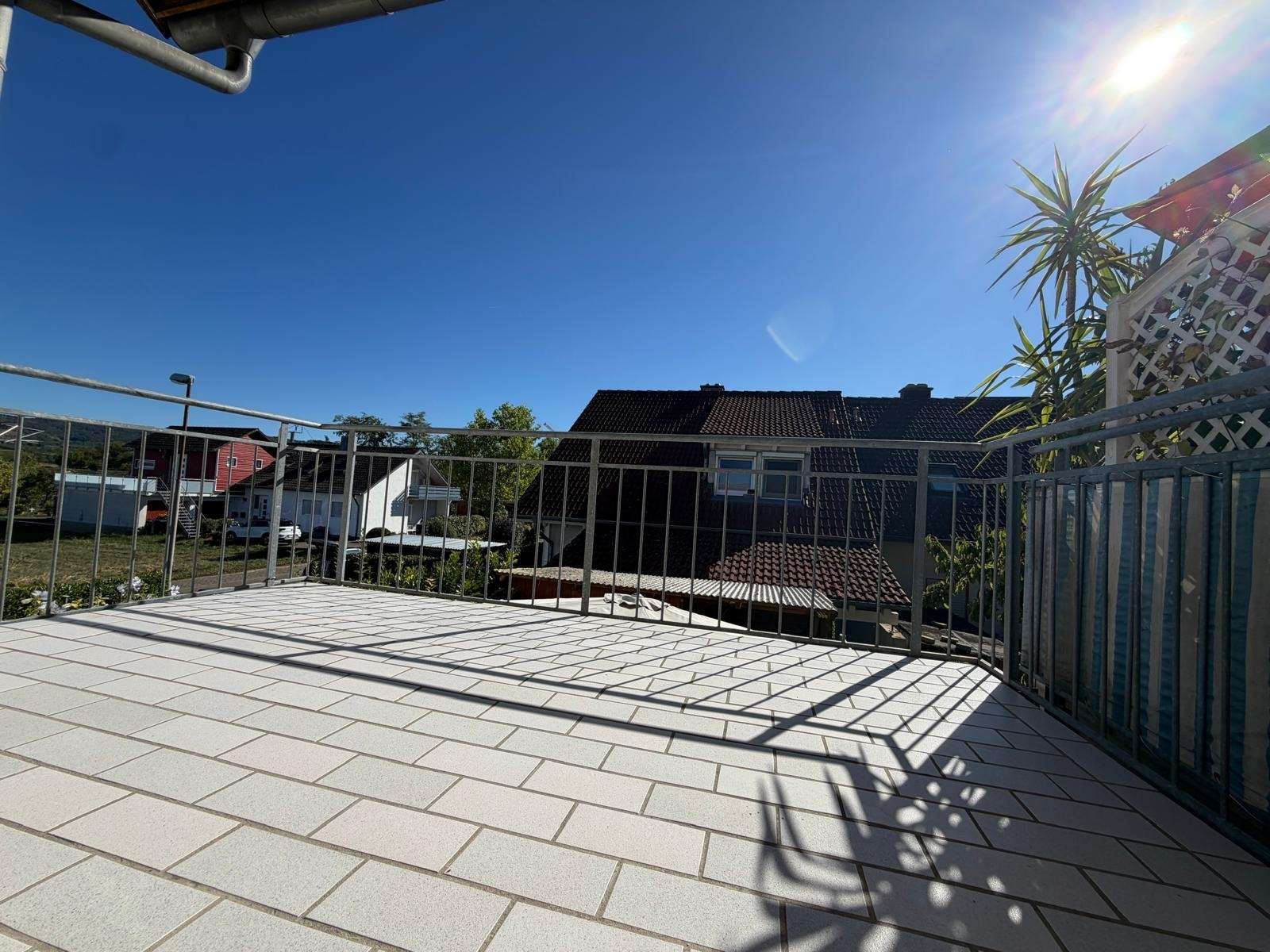 Foto 14: Sonne satt & sofort einziehen, 4 Zimmer mit großem Balkon!