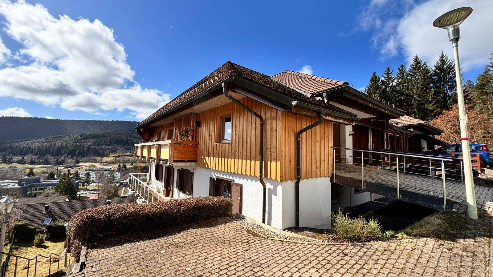 Foto 2: Wohnen mit Weitblick, 4-Zimmer-Wohnung mit beeindruckendem P
