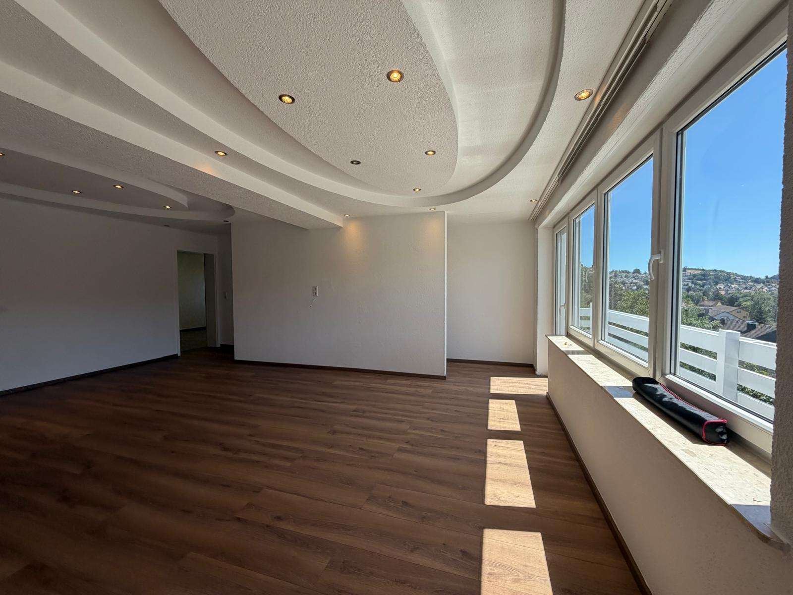 Foto 17: Wohnen mit Weitblick, 4-Zimmer-Wohnung mit beeindruckendem P